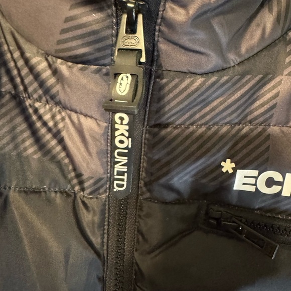 Ecko Unltd Black Puffer Vest Men’s Size Medium EUC - Picture 5 of 11